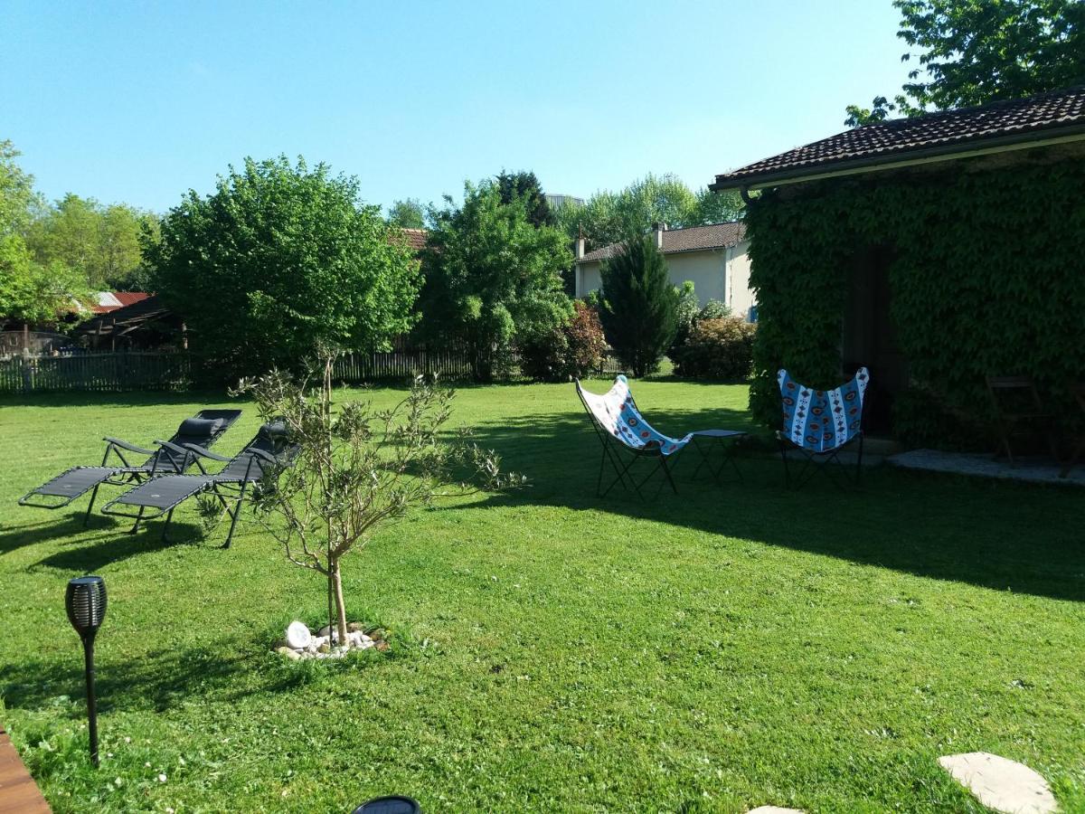 Bed and Breakfast Les Eygletieres Bourriot-Bergonce Exteriér fotografie